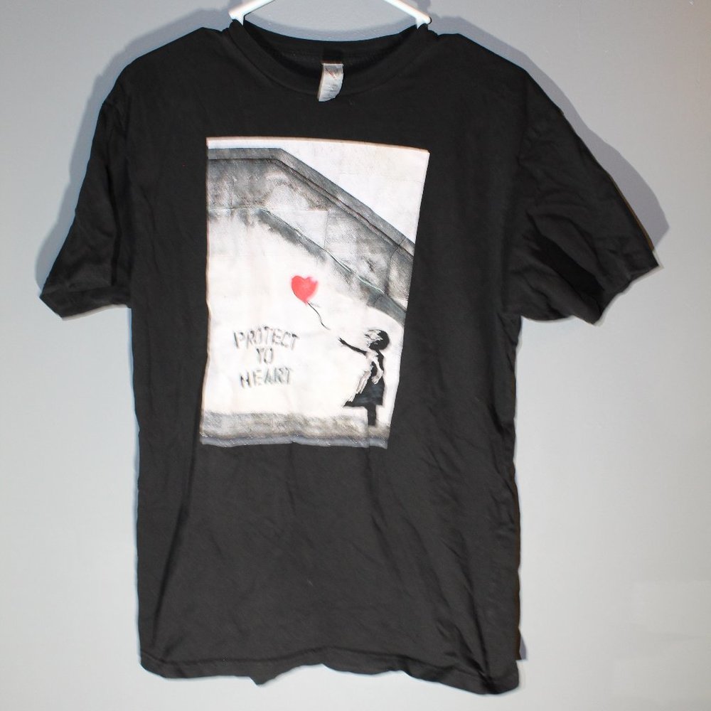 "protect Yo Heart" Large Black Teeshirt